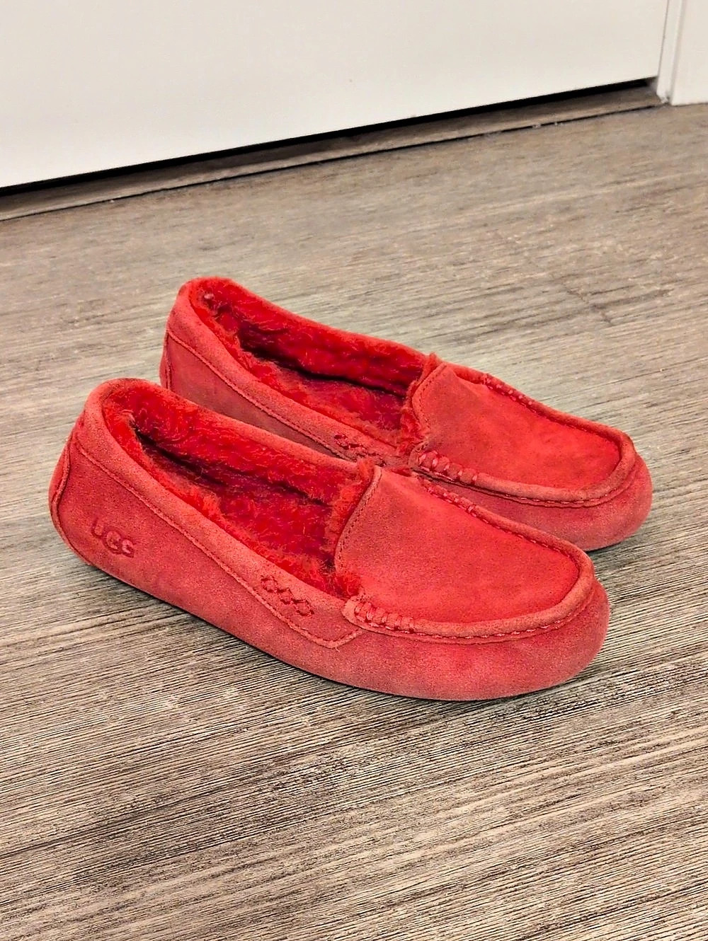 UGG Ansley Slipper Red Suede